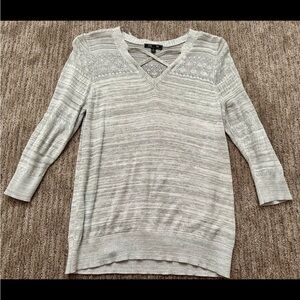 Women’s medium blouse